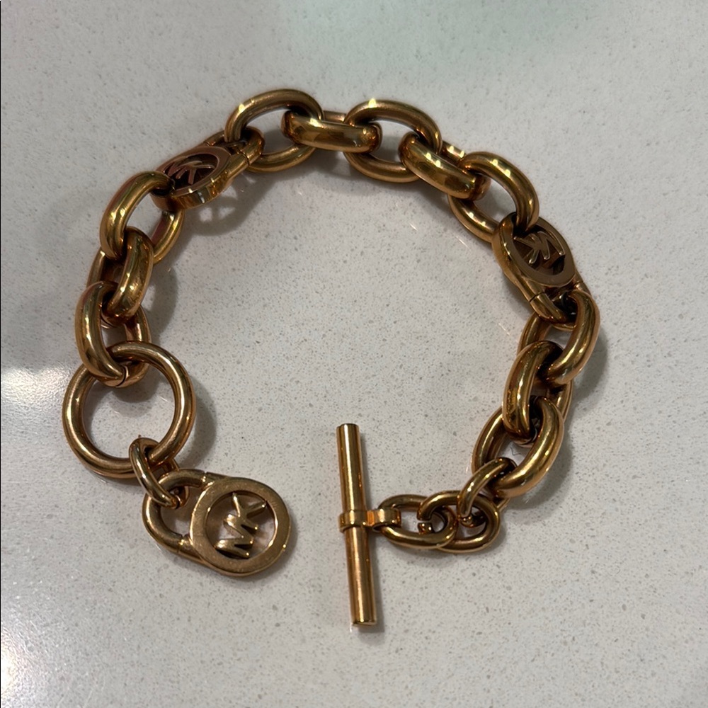 Michael Kors Gold Chain Bracelet with Toggle Clasp